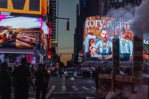 Soccer fans react to World Cup final game - Argentina vs Spain, New York, USA -  Stock Photos
