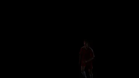 Soccer player heads the ball. 库存影片 34442376