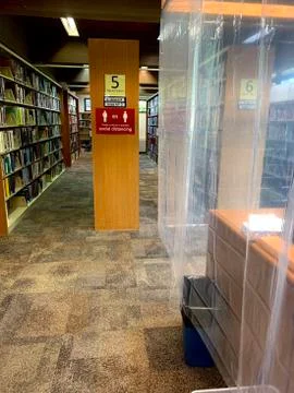 Social Distancing Library Foto stock