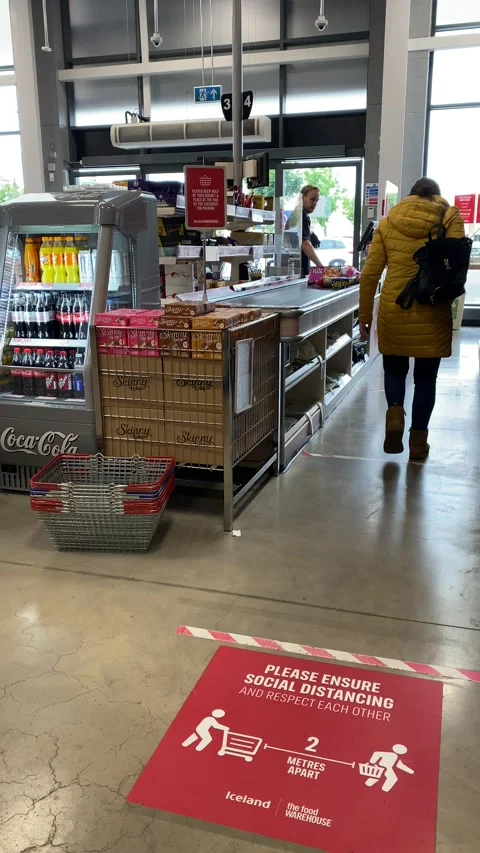 Social distancing measures in retail Video stock 134616736