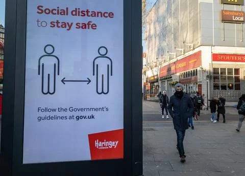 A social distancing notice. Stock Photos