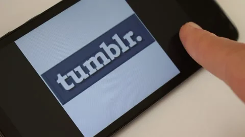 Social Media Logos Browsing Smartphone Vídeo Stock 59852389
