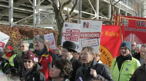 Socialist banners (8582) Video stock 9175368