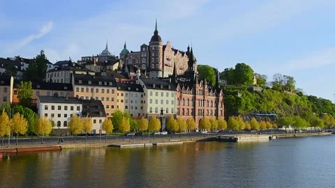 Soder Malarstrand waterfront in the Södermalm District in Stockholm, Sweden. Vídeo Stock 196818469