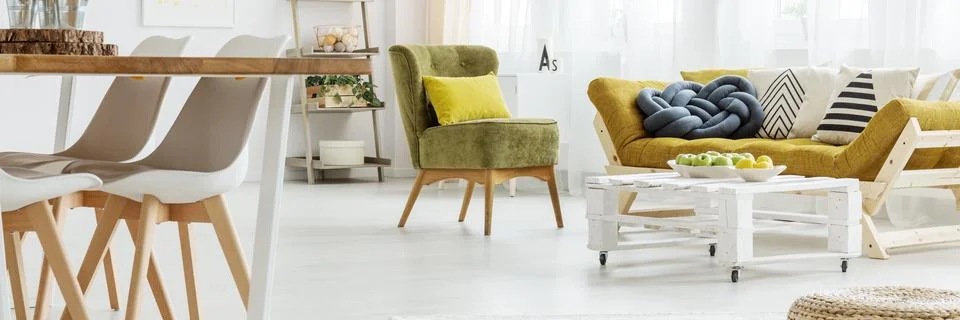 Sofa and dining table Stock-Fotos