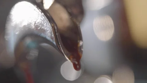  Сoffee machine pours coffee close-up Vidéo 117535756