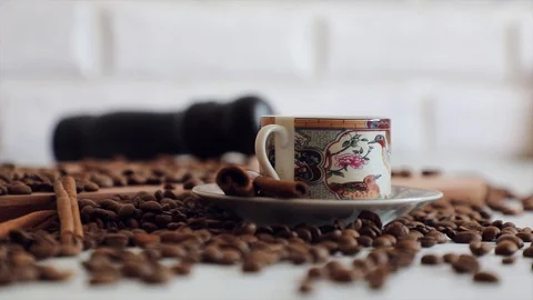 Сoffee poured into a сup Stock Footage 87848948