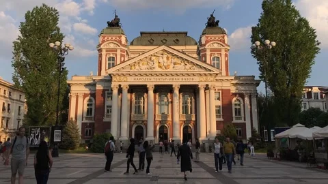 SOFIA, BULGARIA - APRIL 27, 2018: Ivan Vazov National Theatre. Time lapse. Stock Footage 152642544