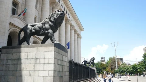 Sofia, Bulgaria, the statues of  lyons of  the Sofia City Court 스톡 동영상 112357102