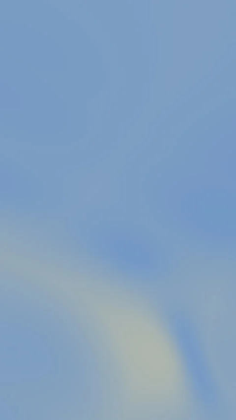 Soft Blue Gradient Blurring and Shifting in Abstract Out of Focus Background Vidéo 335179581