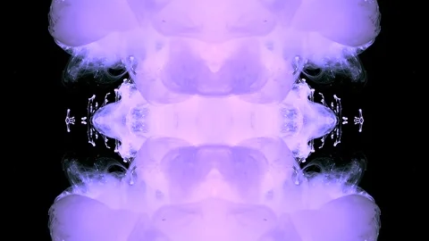 A soft, blurred, lavender background. Purple abstract cloud 스톡 동영상 318068183