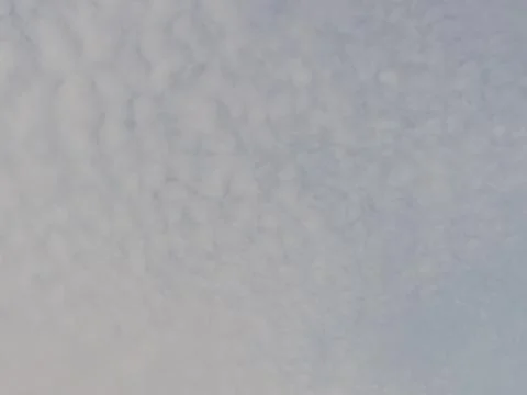 Soft Cloud Texture Background with Subtle Sky Pattern, Natural Abstract White 스톡 사진