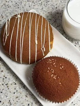 Soft coffee buns with a crispy coffee-flavored topping and a buttery fillin.. Stock Photos