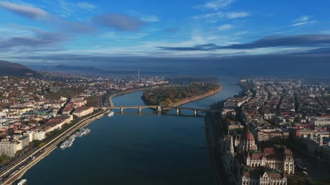 Soft daylight over Budapest’s Parliament and the Danube captures calm Stock Footage 320246510