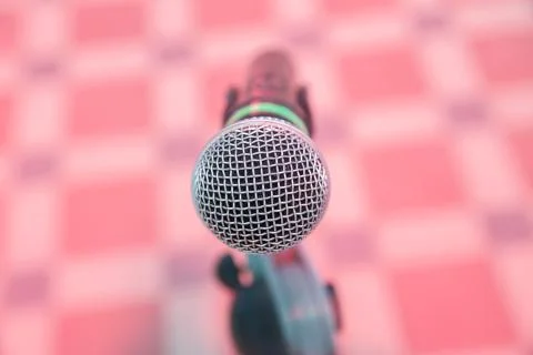 Soft focus of head microphone on stage of Student Parents Meeting in summer s Foto stock