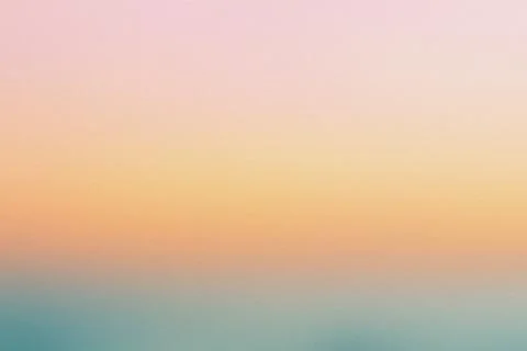 Soft gradient sky blends pink, orange, and mint hues. Smooth transition evo.. Illustrazione stock