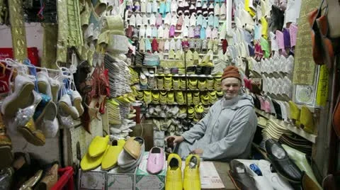 Soft Leather Moroccan Slippers in the Souk, Morocco Video stock 11077011