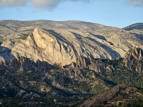 Soft lighting accentuates distant ridges, Expansive vistas ideal for photog.. Фото