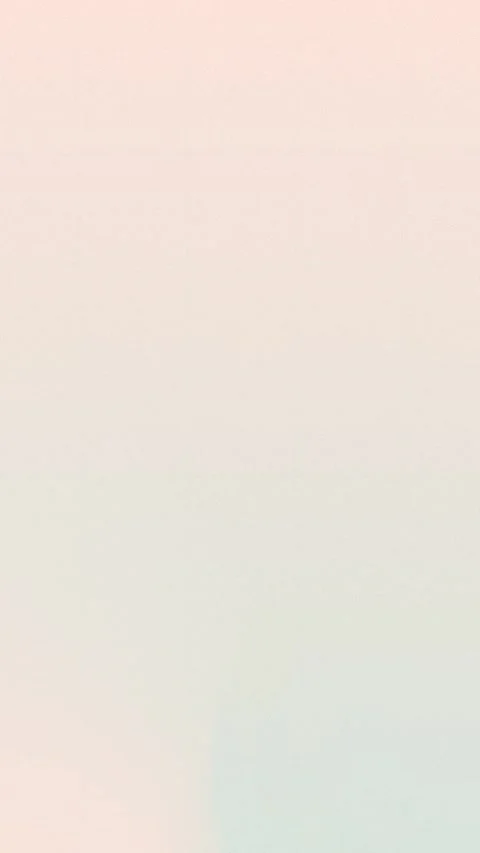 Soft pastel gradient with pink, beige, and light green hues, creating a smooth Vídeo Stock 310143538