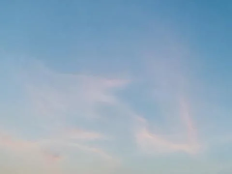 Soft Pink Cloud Formation Against Blue Sky in Jakarta Indonesia Stock-Fotos