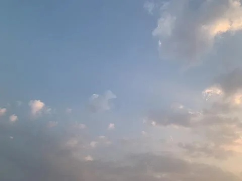 Soft Sunset Cloudscape with Blue Sky over Jakarta Indonesia Foto stock