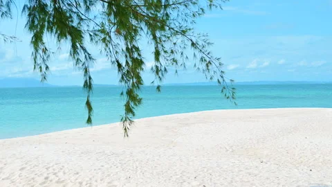 Soft wave with the blue ocean on a sandy beach. Stock-Footage 156849259