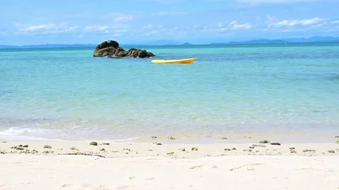 Soft wave with the blue ocean on a sandy beach. Stock-Footage 156849530
