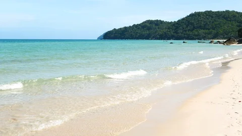 Soft wave of the sea on the sandy beach. 4K UHD 스톡 동영상 88273386