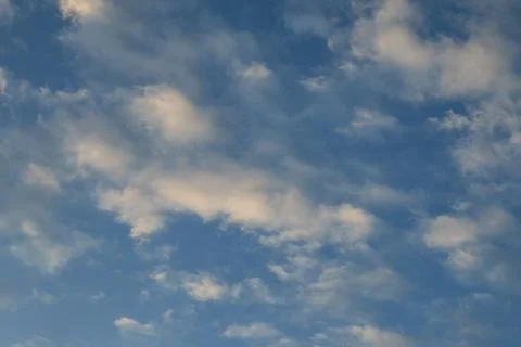 Soft White Clouds in a Blue Sky Foto stock