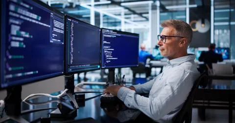 Software Developer Carefully Debugging Code Using Cloud-based Programming Too Fotos Stock