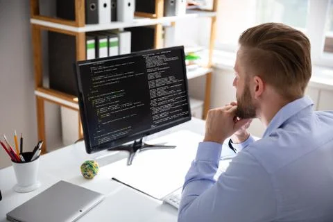 Software developer working in office Foto stock