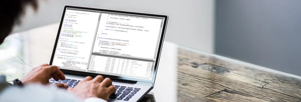 Software Developer Writing Computer Code 스톡 사진