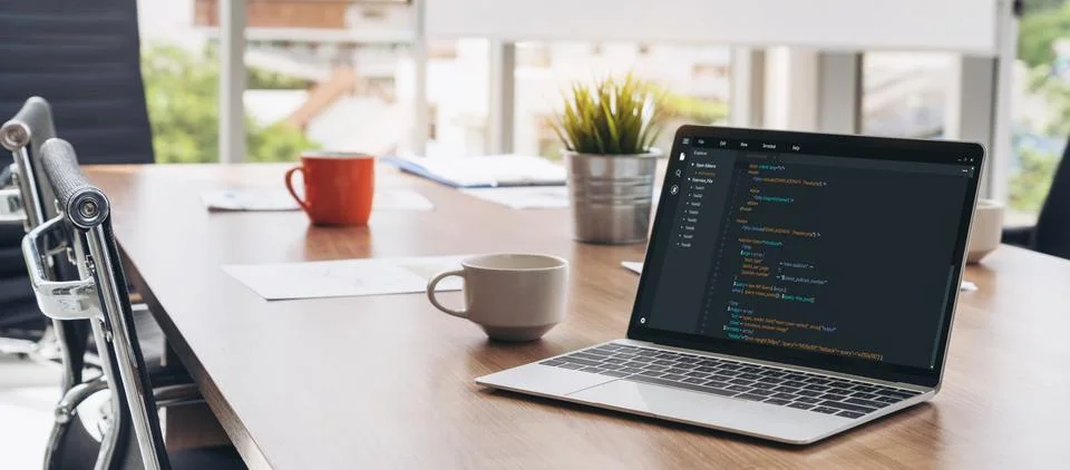 Software development programming on computer screen for modish application Stock-Fotos