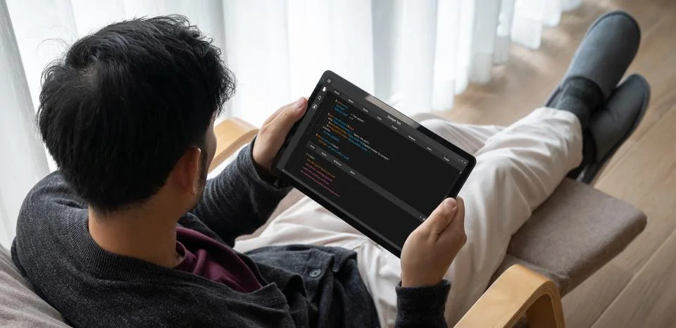 Software development programming on computer screen for modish application Stockfoto's