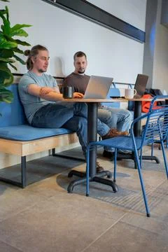 Software engineers working on project and programming in company. Business 库存照片