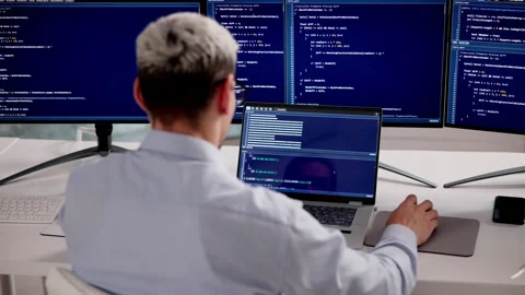 Software Programmer Or Coder Man Stockbeeldmateriaal 333398090