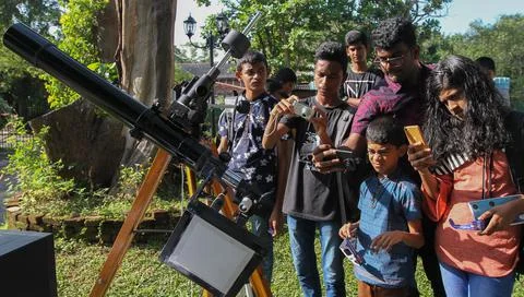 Solar eclipse in Colombo, Sri Lanka - 26 Dec 2019 Stock Photos