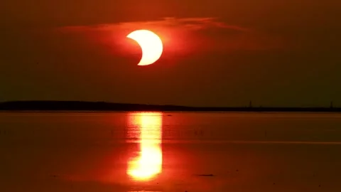 Solar eclipse sunrise! Wow, a once in a lifetime event 動画素材 155454357