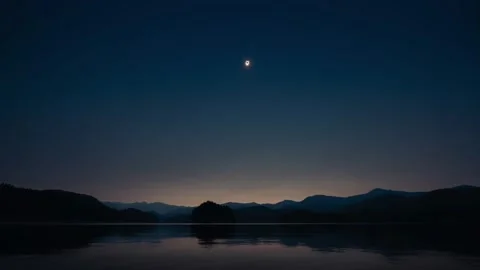 Solar Eclipse Timelapse Over Lake in Oregon Stock Footage 251698334
