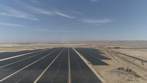 Solar field drone side Stockbeeldmateriaal 85801247