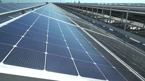 Solar modules side motion shot with perspective view Stock-Footage 135826568