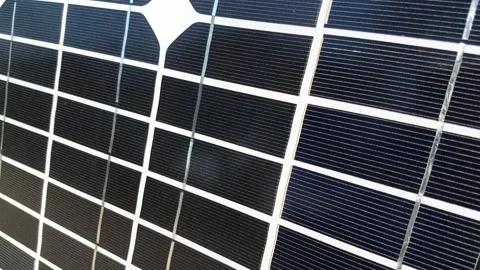 Solar panel closeup downward pan. Vidéo 142726643