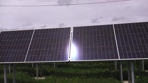 Solar panel farm generating renewable energy Видео 340083413