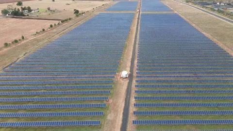 Solar panel farm power plant Stock-Footage 334906347