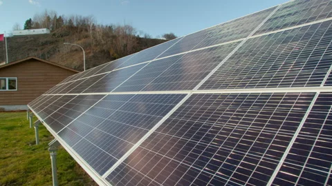 Solar Panel gimbal shot 動画素材 154118564