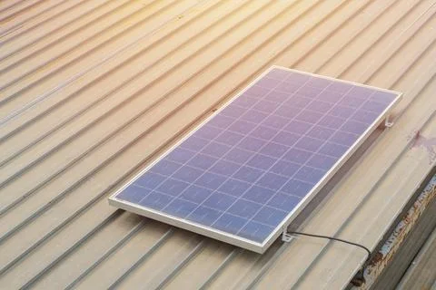 Solar panel on the roof,mini solar cell system. New technology for store an.. Foto stock