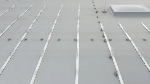 Solar Panel Under Construction Flyover Vídeos de archivo 117850905