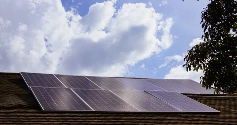 Solar panels /clouds timelapse Vídeo Stock 122010338
