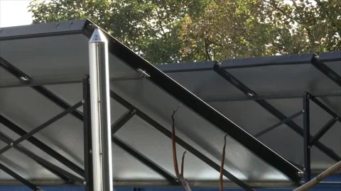 Solar Panels Vidéo 225754748