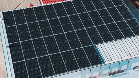 Solar Panels Generating Clean Renewable Energy 스톡 동영상 325545114